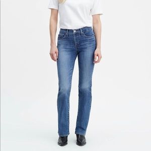 Levi’s 315 Shaping Boot Cut Jean-